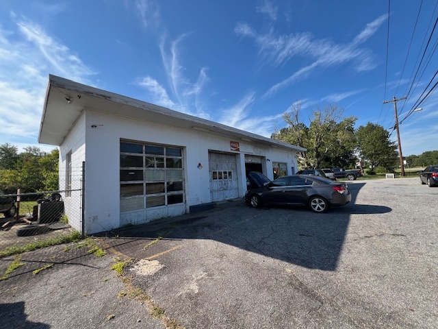 3763 1st Ave SW, Hickory, NC for sale - Primary Photo - Image 1 of 10