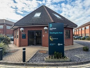 Bakewell Rd, Peterborough to rent Building Photo- Image 2 of 10