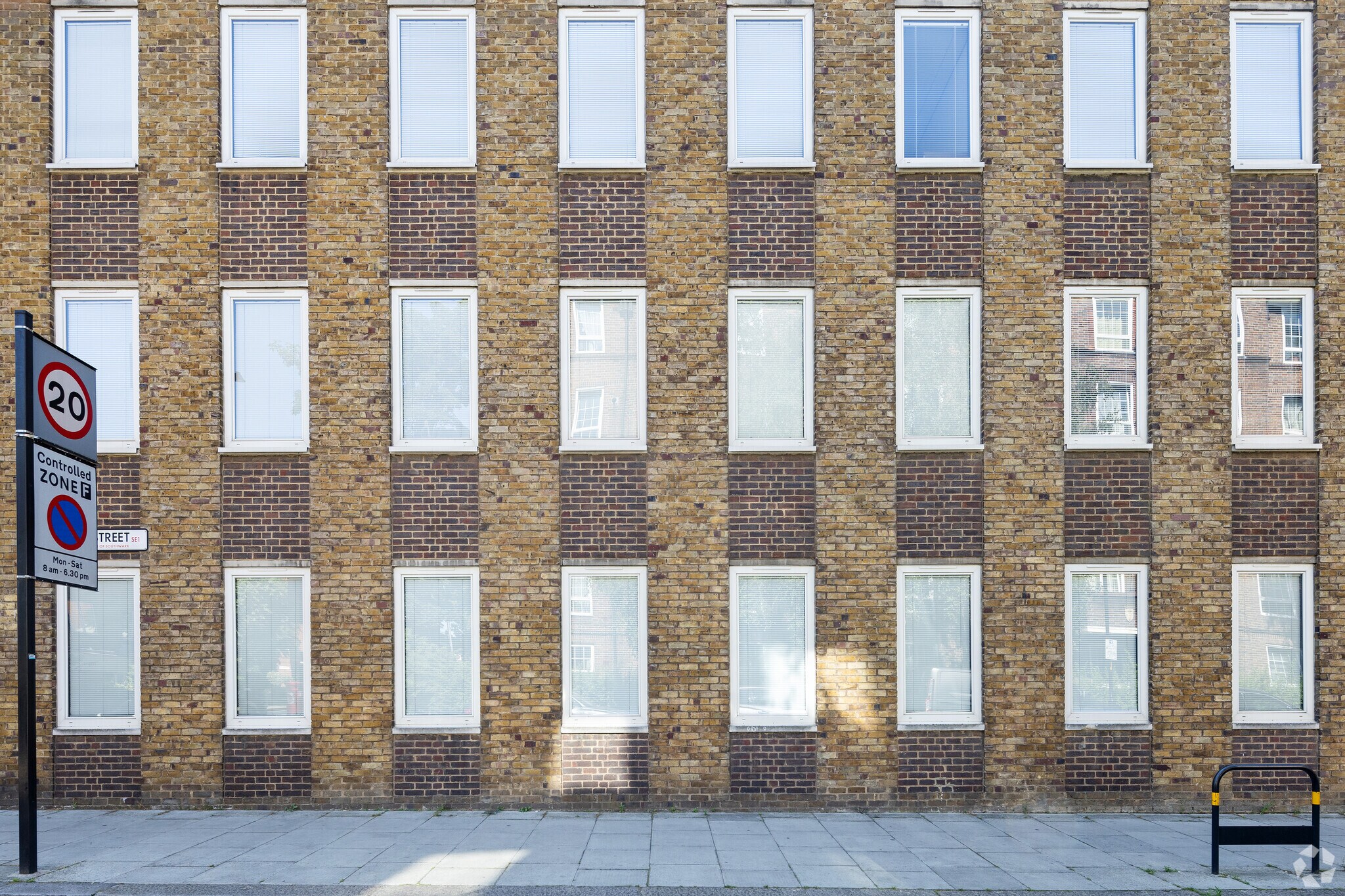 142-146 Long Ln, London to rent Building Photo- Image 1 of 3