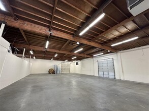 15044-15054 Keswick St, Van Nuys, CA for rent Interior Photo- Image 2 of 6