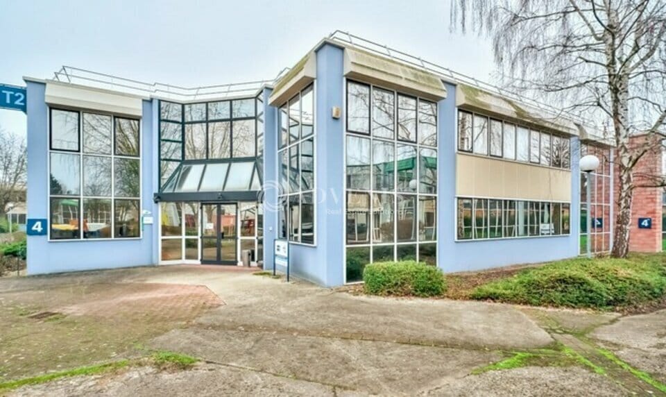 Office in Saint-Thibault-des-Vignes for sale - Building Photo - Image 1 of 6