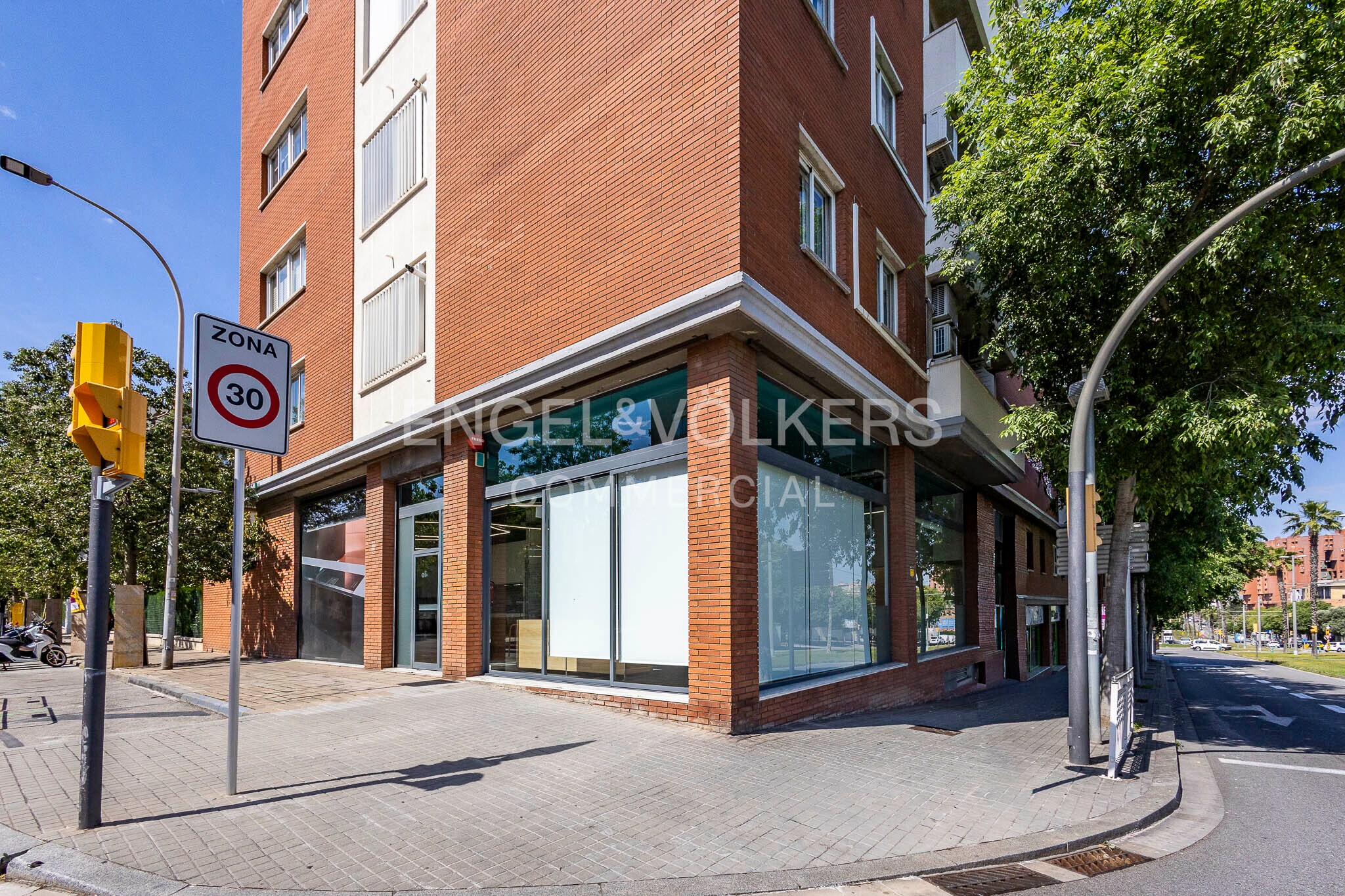 Build-to-Rent in Sant Just Desvern, Barcelona for sale Building Photo- Image 1 of 3