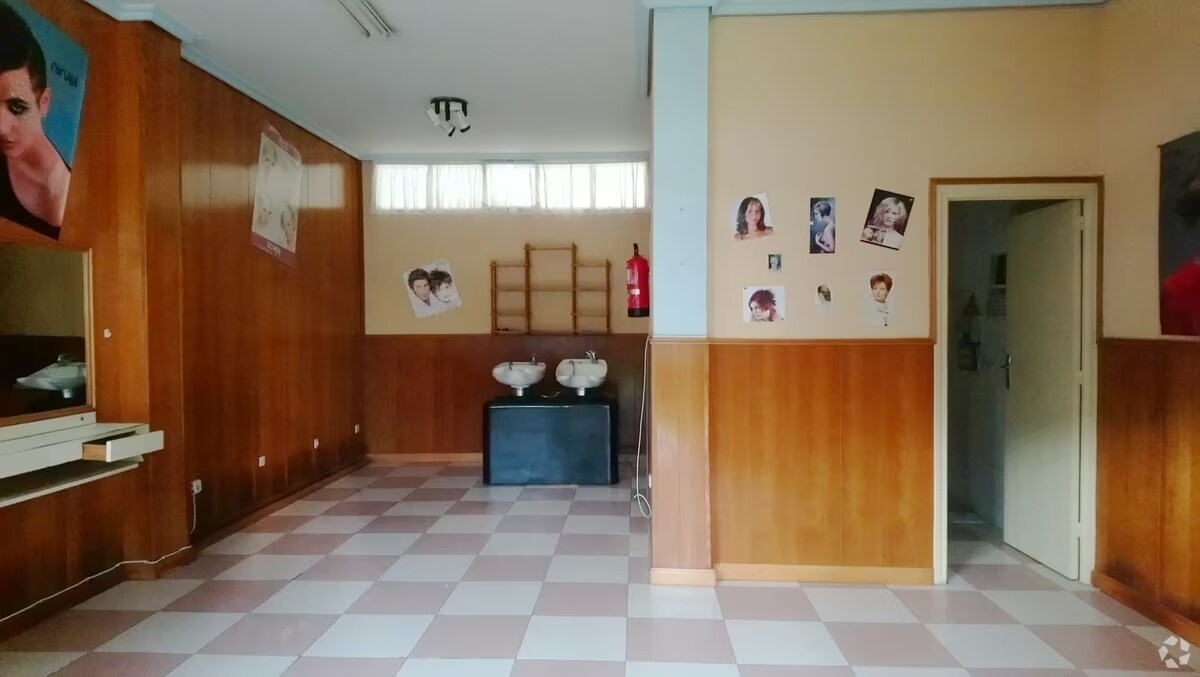 Retail in Guadalajara, Guadalajara to rent Interior Photo- Image 1 of 4