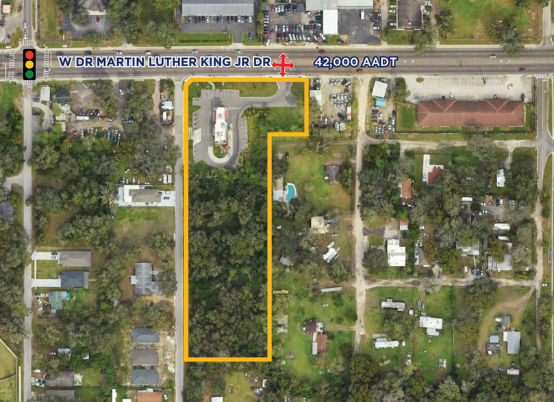 1118 W Dr Martin Luther King Jr Blvd, Seffner, FL for rent - Building Photo - Image 2 of 4