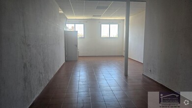 Retail in Colmenar Viejo, MAD for rent Interior Photo- Image 1 of 5