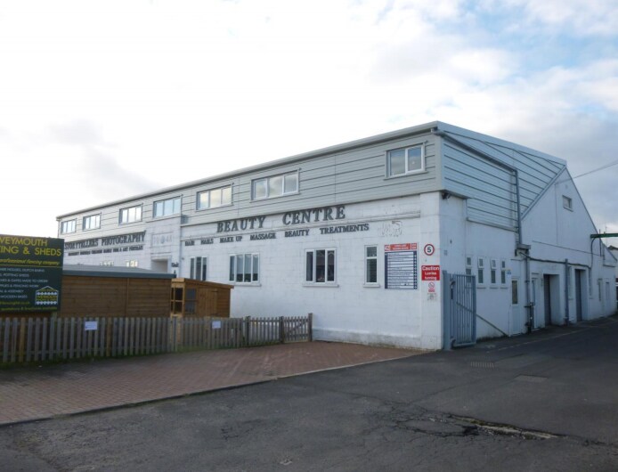 42 Lynch Ln, Weymouth DT4 9DN UK