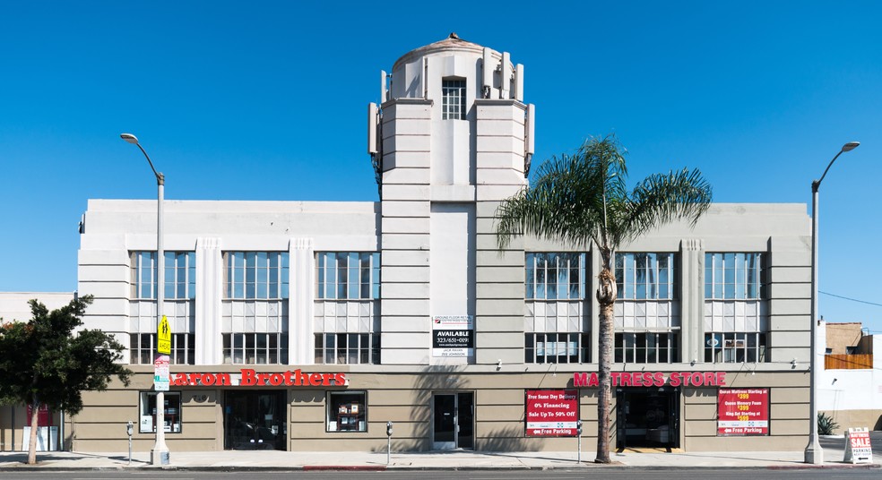 712-718 N La Brea Ave, Los Angeles, CA for rent - Primary Photo - Image 1 of 2