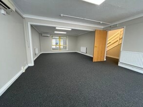 White House Rd, Ipswich to rent Interior Photo- Image 2 of 3
