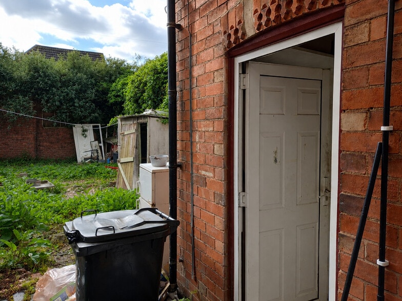197 Uppingham Rd, Leicester for sale - Building Photo - Image 2 of 5