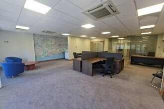 Wella Rd, Basingstoke to rent Interior Photo- Image 1 of 4