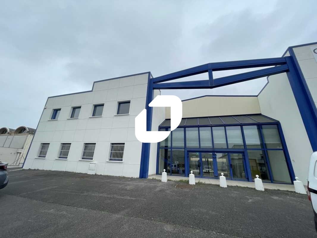 Office in Morangis to rent Building Photo- Image 1 of 8