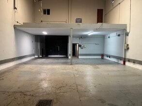 Calle Valgrande, 10, Alcobendas, Madrid to rent Interior Photo- Image 2 of 10