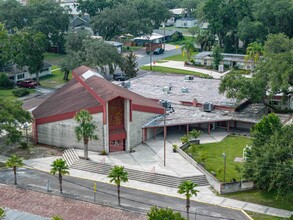 211 Easton Dr, Lakeland, FL for sale Building Photo- Image 1 of 18