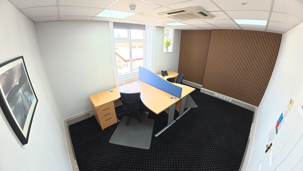 Varley St, Pudsey to rent - Building Photo - Image 3 of 9