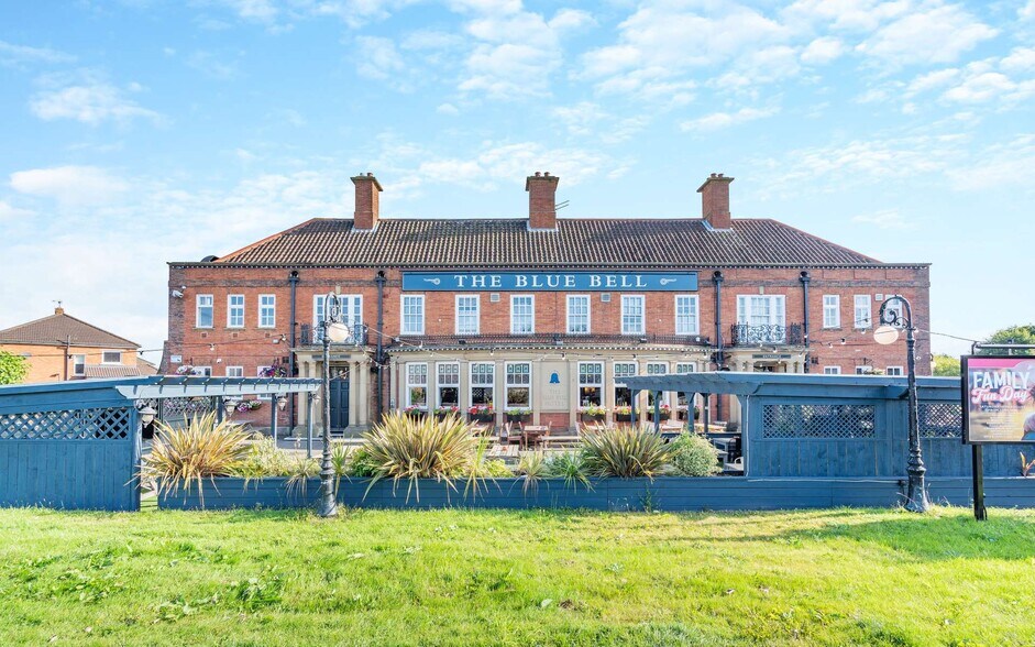 Acklam Rd, Middlesbrough for sale - Primary Photo - Image 1 of 1