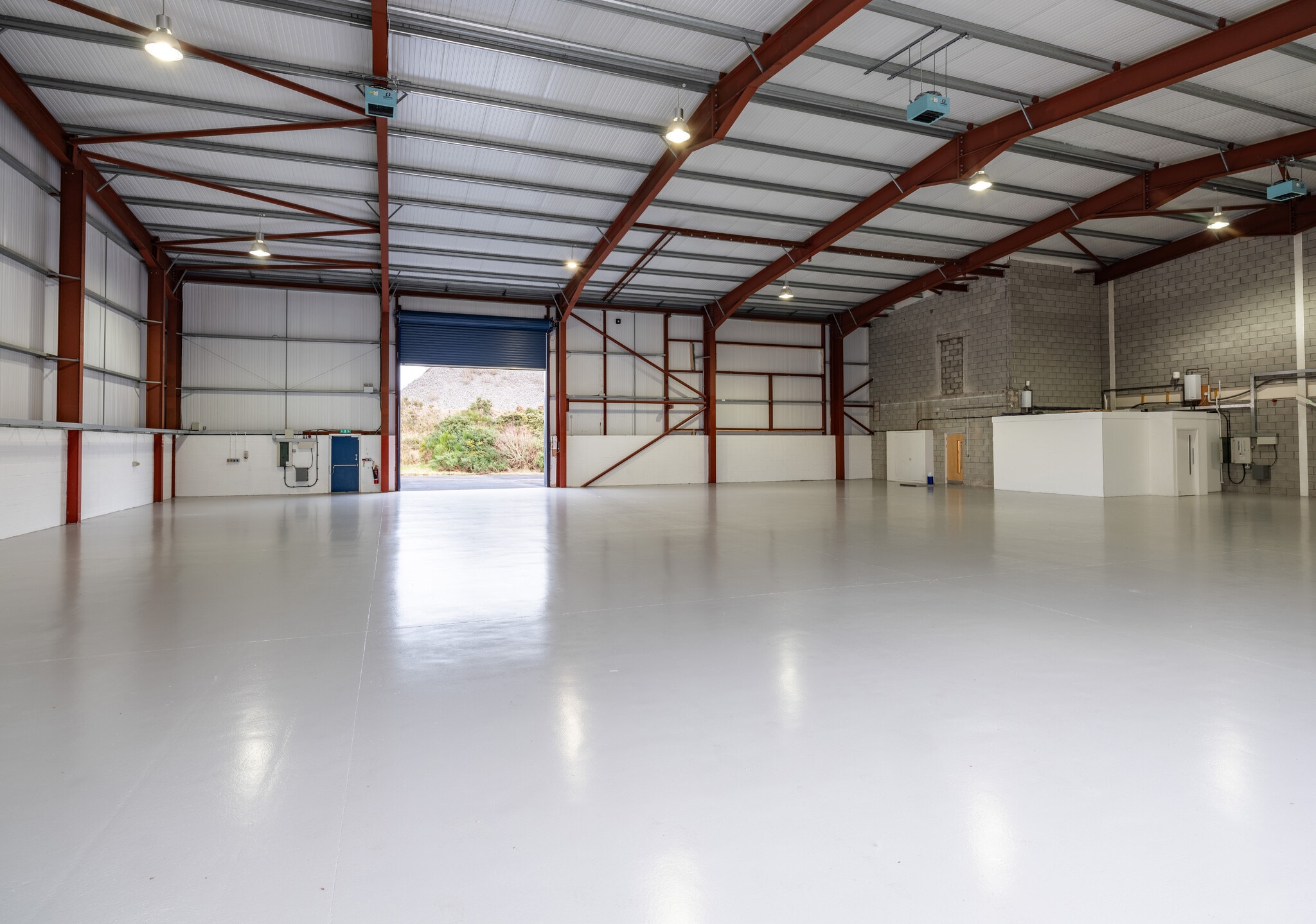 Minto Dr, Aberdeen to rent Interior Photo- Image 1 of 3