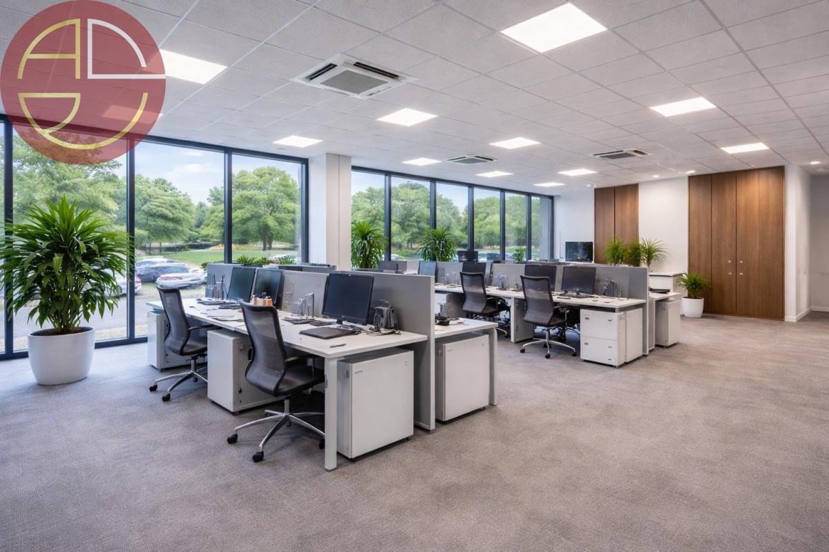 Office in Labège to rent Interior Photo- Image 1 of 6