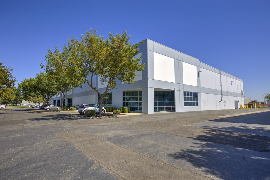 6750 S Longe St, Stockton, CA for rent - Building Photo - Image 1 of 3