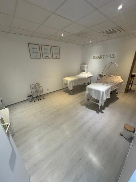 Light Industrial in Vigneux-sur-Seine to rent - Interior Photo - Image 3 of 5