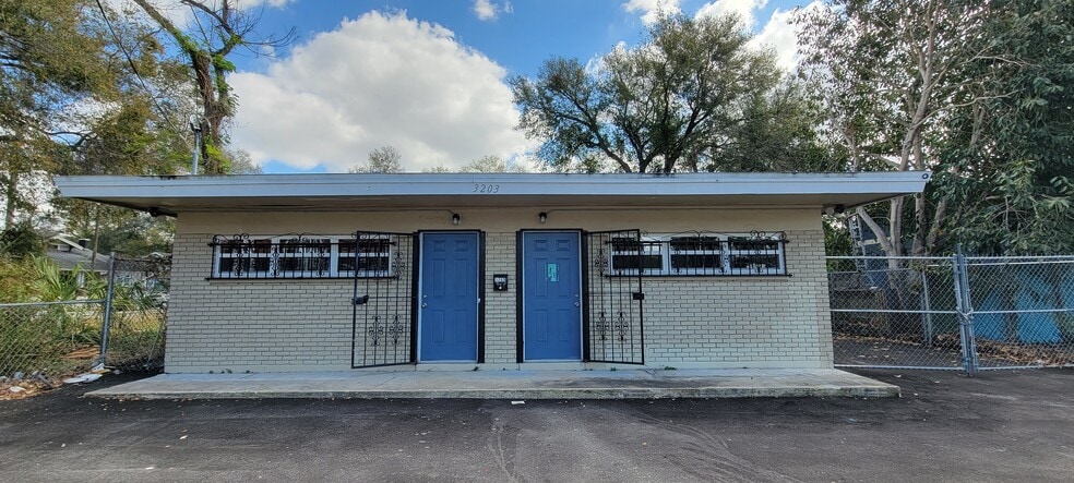 3203 N Nebraska Ave, Tampa, FL for rent - Building Photo - Image 1 of 16