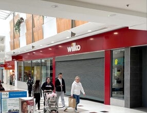 38 Regent Way, Hamilton to rent Building Photo- Image 1 of 2