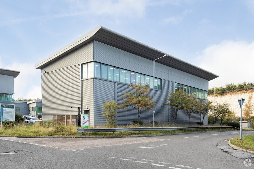 Dolphin Way, Purfleet for sale - Primary Photo - Image 1 of 1