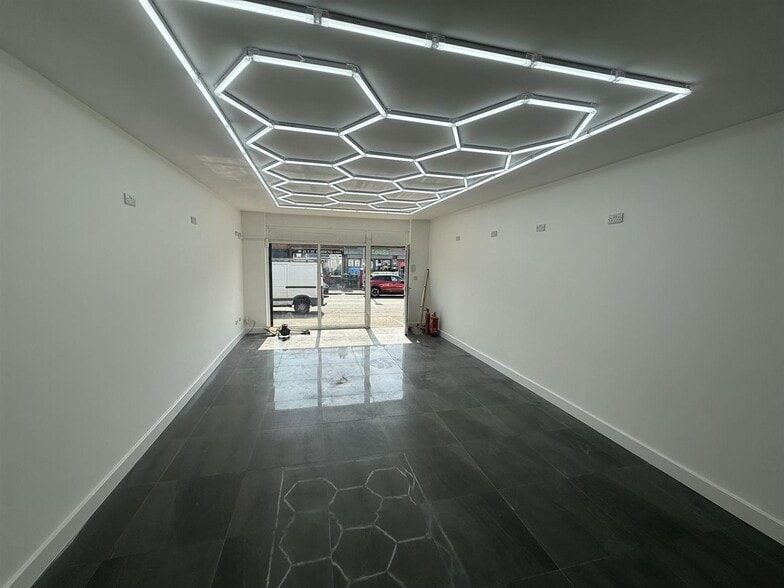 9A Ayston Rd, Leicester to rent - Interior Photo - Image 2 of 5