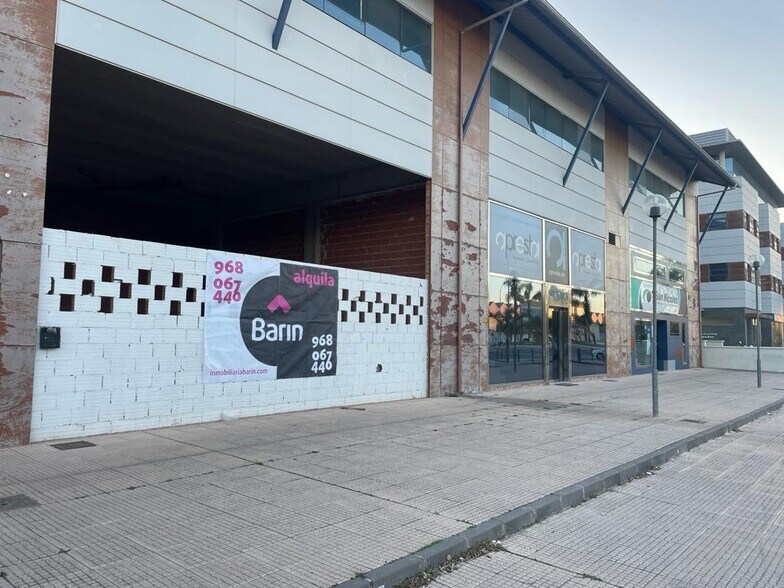 Principal, 301, Murcia, Murcia to rent - Building Photo - Image 1 of 16