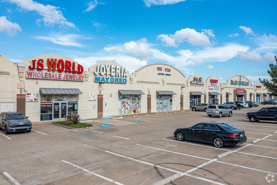 11538 Harry Hines Blvd, Dallas, TX for sale - Building Photo - Image 3 of 17