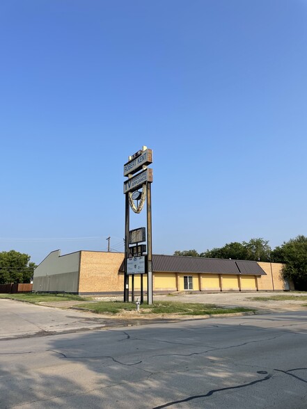 4944 James Ave, Fort Worth, TX for sale - Building Photo - Image 2 of 2