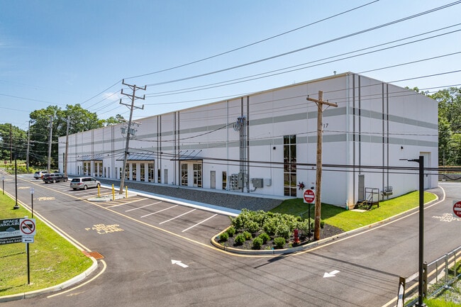 More details for 17 Cpl Luigi Marciante Jr Memorial Dr, Jackson Township, NJ - Industrial to Rent