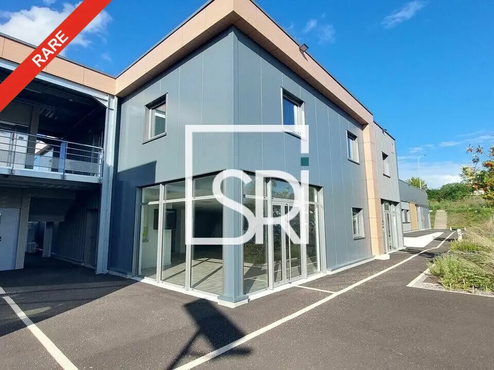 Vente Bureaux 250 m² - Photo 1