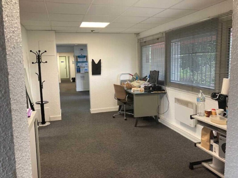 Office in Eysines to rent - Interior Photo - Image 3 of 11