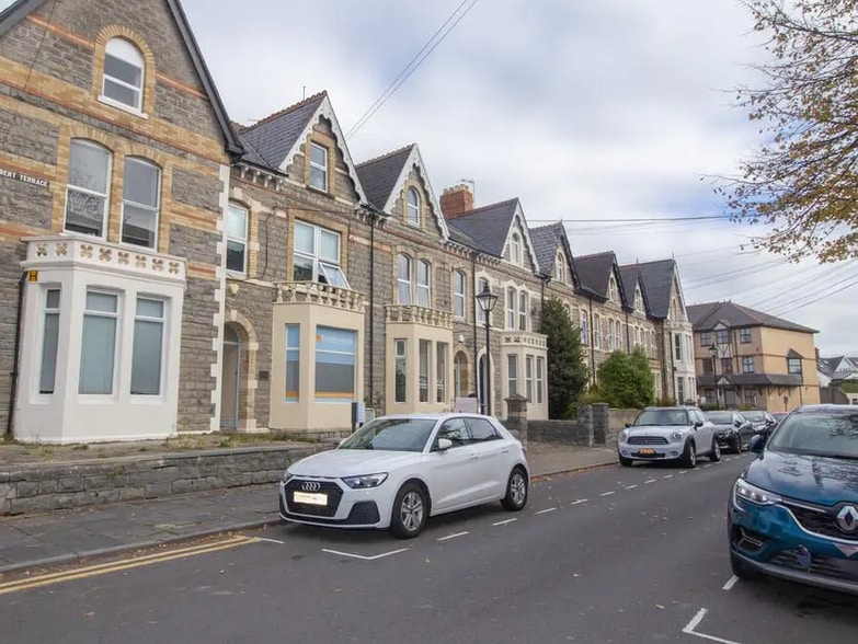 7 Herbert Ter, Penarth to rent - Building Photo - Image 2 of 3