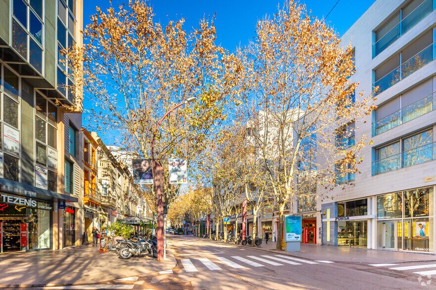 Carrer Rambla, 46, Sabadell, Barcelona to rent - Building Photo - Image 2 of 2