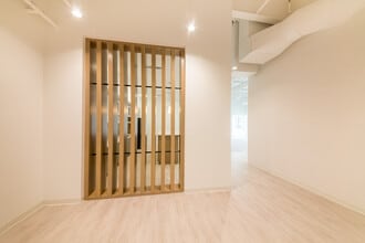 4600 Roswell Rd, Atlanta, GA to rent Interior Photo- Image 2 of 9