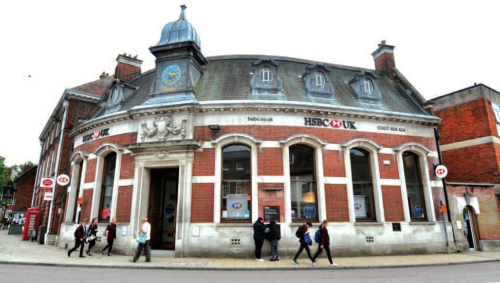 30 The Square, Petersfield for sale Primary Photo- Image 1 of 1