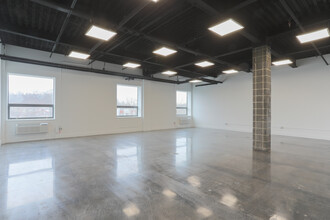 10 County Center Rd, White Plains, NY for rent Interior Photo- Image 1 of 7