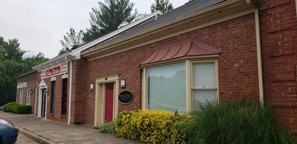 2240D Gallows Rd, Vienna, VA for rent Building Photo- Image 2 of 14