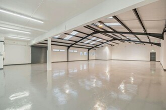 Thomas St, Manchester to rent Interior Photo- Image 2 of 5