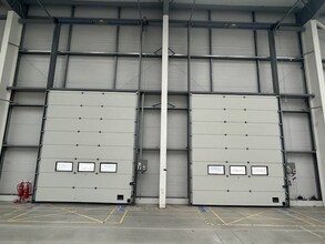 Leeside Rd, London to rent Interior Photo- Image 2 of 3