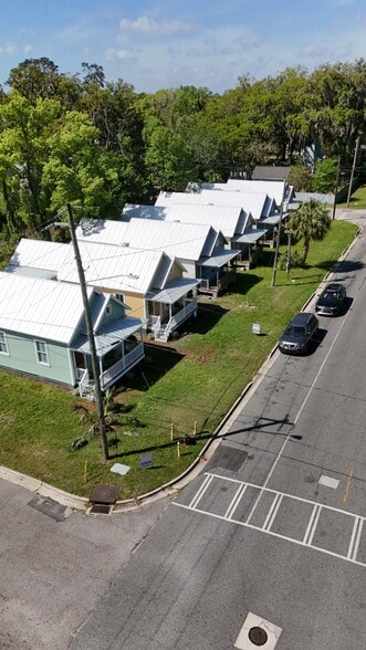 The Lovers Oak Cottages portfolio of 6 properties for sale on LoopNet.co.uk - Aerial - Image 3 of 34