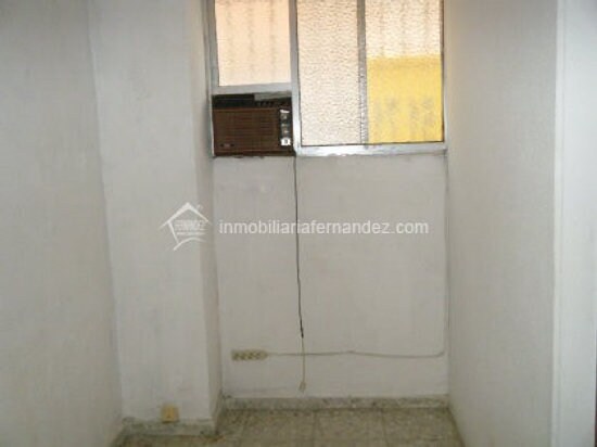 Retail in Cáceres, Cáceres for sale - Building Photo - Image 1 of 6