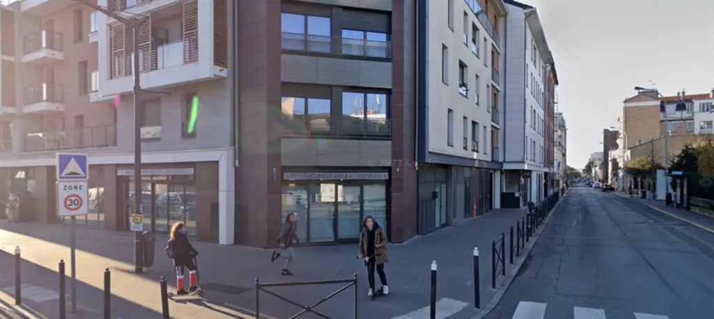 Retail in Bois-Colombes to rent Building Photo- Image 1 of 4