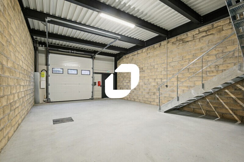 Light Industrial in Épinay-sur-Seine to rent Interior Photo- Image 1 of 15