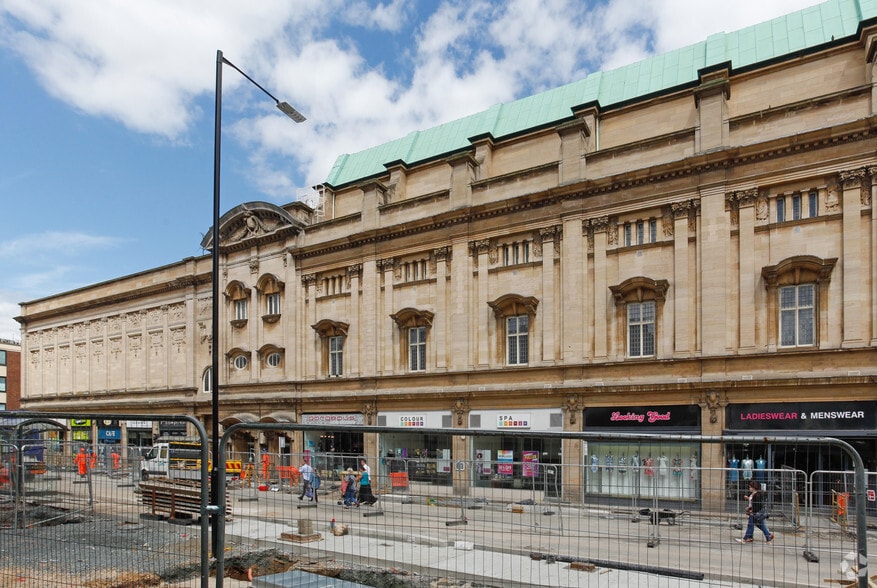 65 Carr Ln, Hull to rent - Building Photo - Image 3 of 17