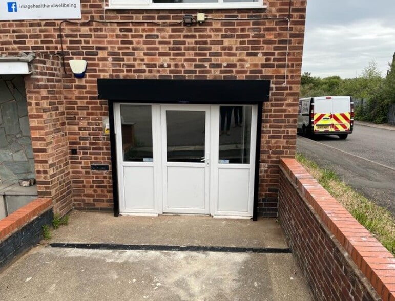 928 Melton Rd, Leicester to rent - Building Photo - Image 2 of 5