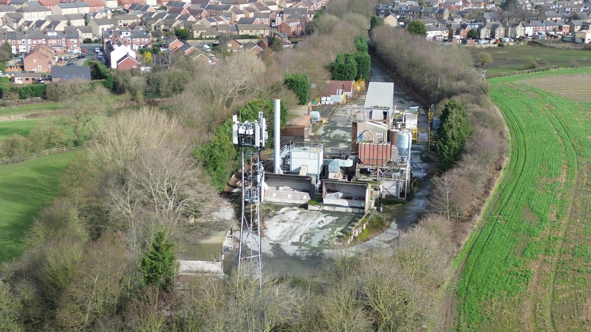Wakefield Rd, Pontefract to rent Building Photo- Image 1 of 8