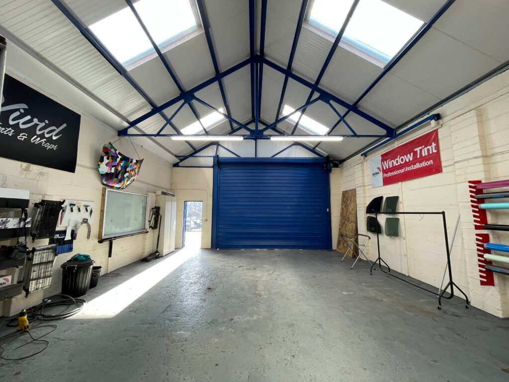 Uddens Trading Estate, Wimborne to rent Interior Photo- Image 1 of 2