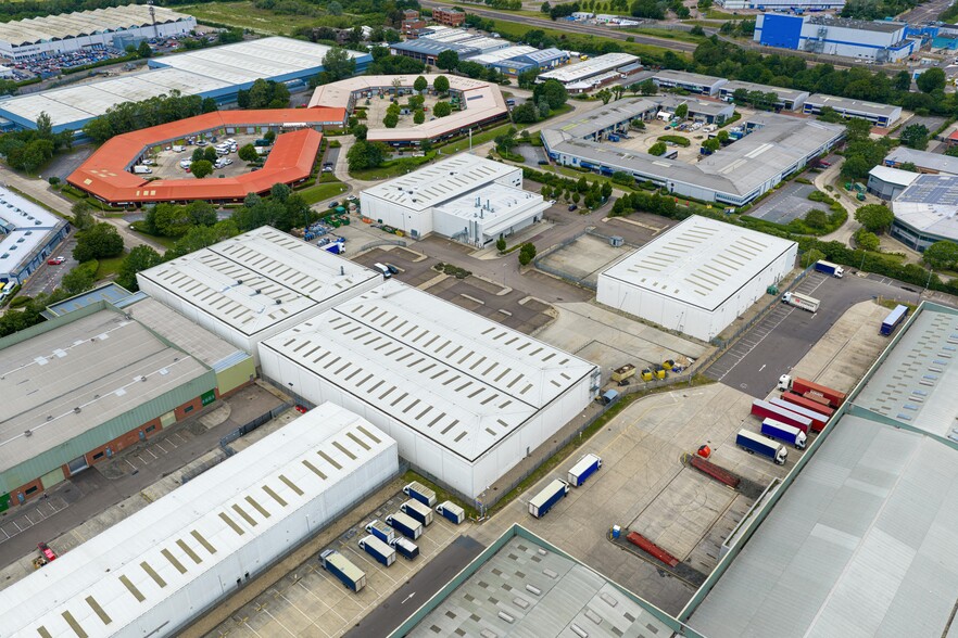 Fenton Way, Basildon for sale - Building Photo - Image 3 of 8